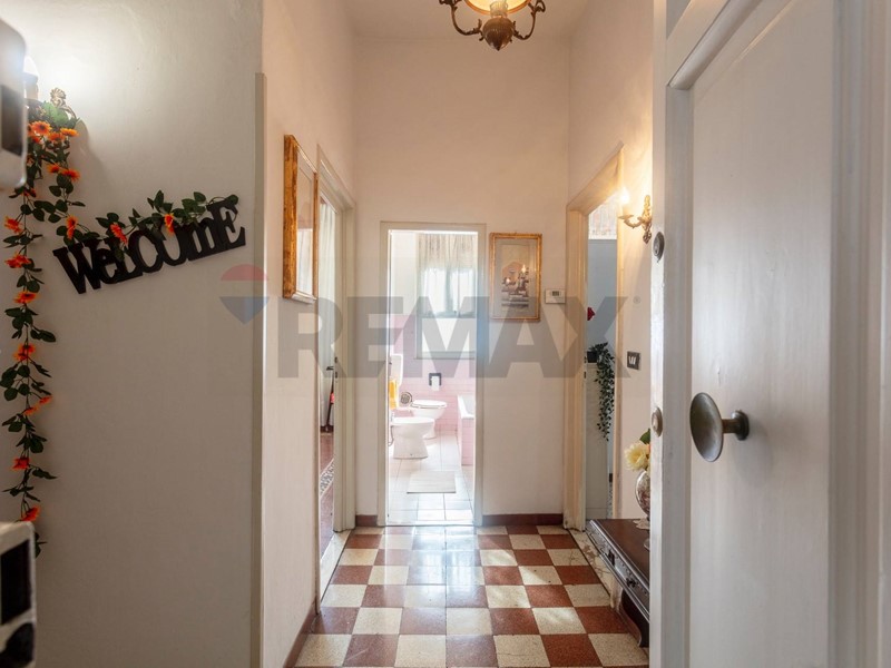 Quadrilocale in Vendita a Prato, 179'000&euro;, 114 m²