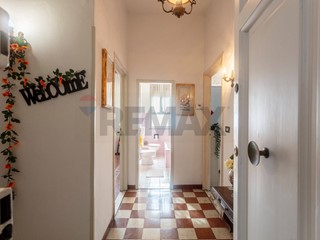 Quadrilocale in Vendita a Prato, 179'000&euro;, 114 m²