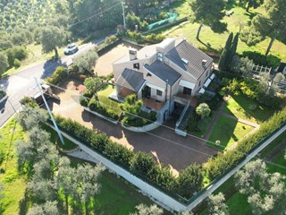 Appartamento in Vendita a Vieste, 541 m²