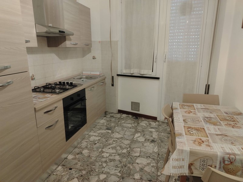 Trilocale in Affitto a Albisola Superiore, 1'100&euro;, 72 m²