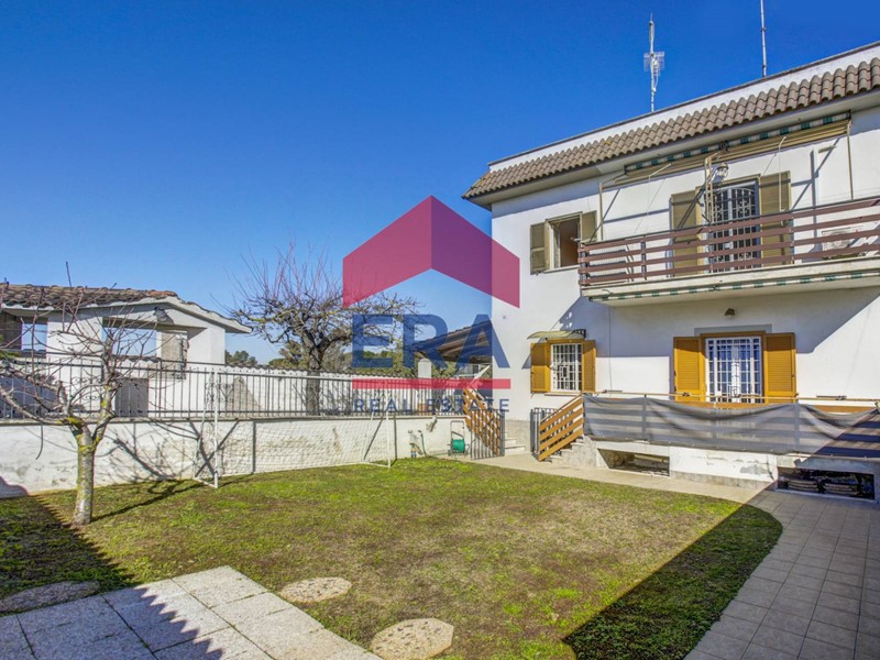 Trilocale in Vendita a Ardea, 159'000&euro;, 86 m²