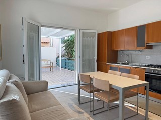 Trilocale in Affitto a Muravera, 700&euro;, 90 m²