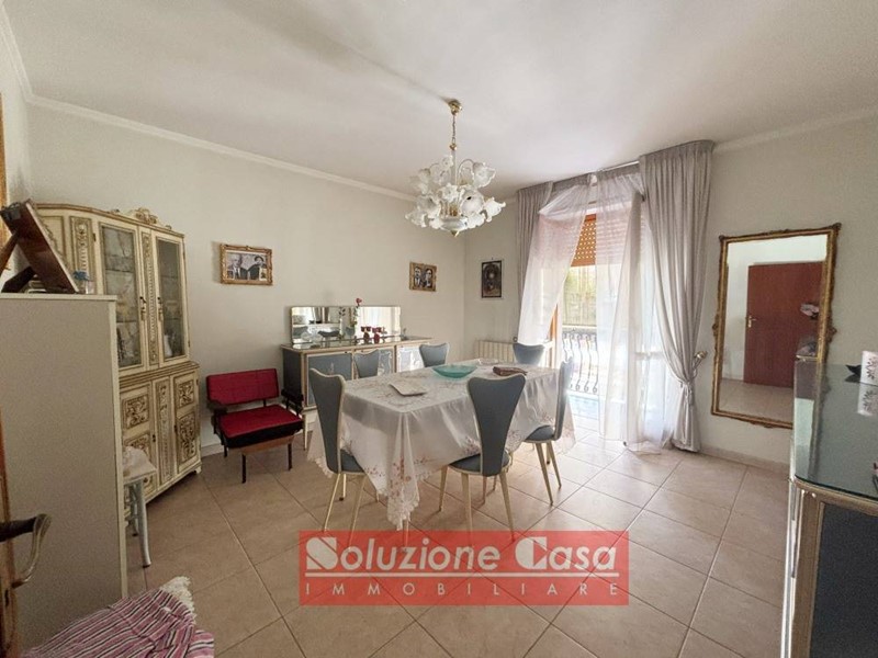 Quadrilocale in Vendita a Canosa di Puglia, 89'000&euro;, 95 m²
