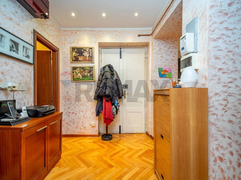 Quadrilocale in Vendita a Trieste, 170'000&euro;, 94 m²