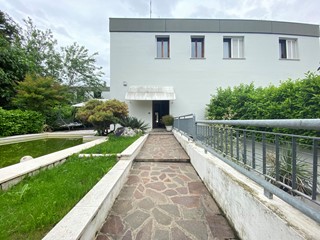 Appartamento in Vendita a Noventa Vicentina, 250'000&euro;, 270 m²