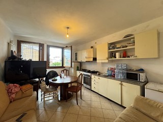 Trilocale in Vendita a Agugliaro, 73'000&euro;, 65 m²