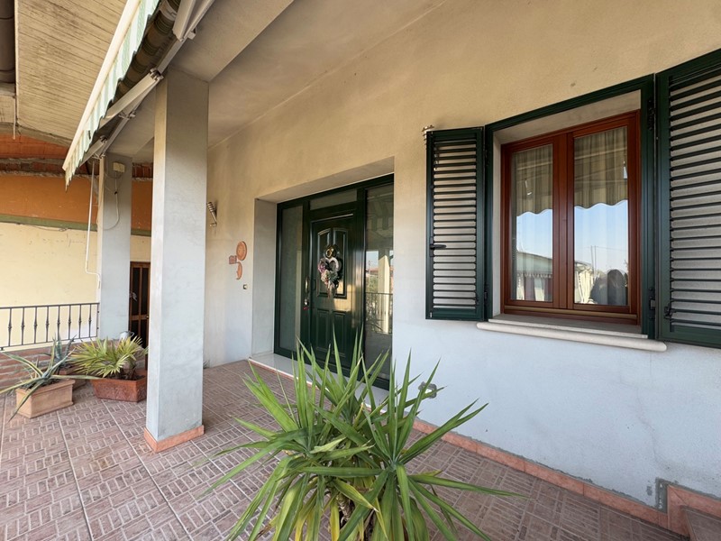 Trilocale in Vendita a Noventa Vicentina, 169'000&euro;, 140 m²