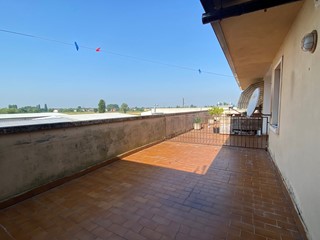 Quadrilocale in Vendita a Casale di Scodosia, 75'000&euro;, 180 m²