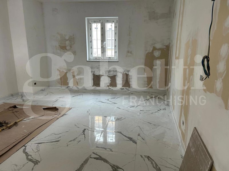 Trilocale in Vendita a Cavenago d'Adda, 195'000&euro;, 88 m², con Box