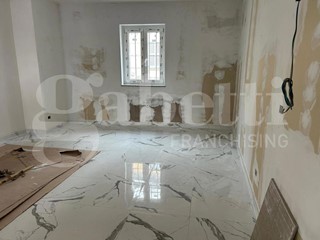 Trilocale in Vendita a Cavenago d'Adda, 195'000&euro;, 88 m², con Box