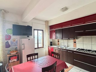 Quadrilocale in Vendita a Lamezia Terme, 90'000&euro;, 93 m²