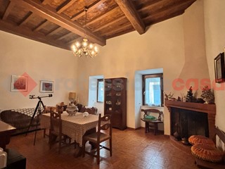 Appartamento in Vendita a Torre Cajetani, 97'000&euro;, 221 m², arredato