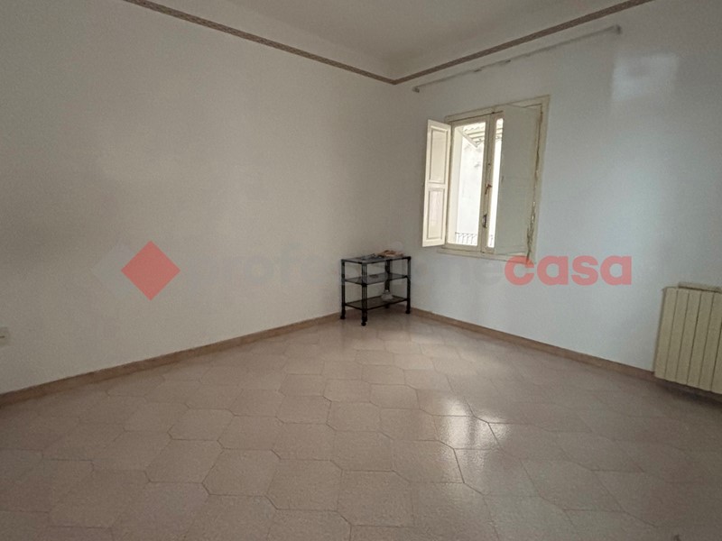 Trilocale in Vendita a Taranto, 42'000&euro;, 109 m²