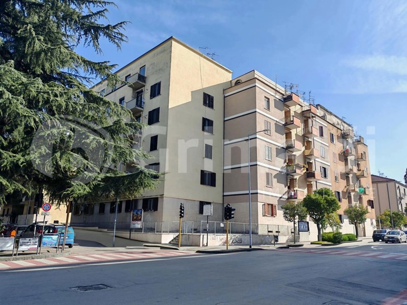 Quadrilocale in Vendita a Benevento, 135'000&euro;, 90 m²