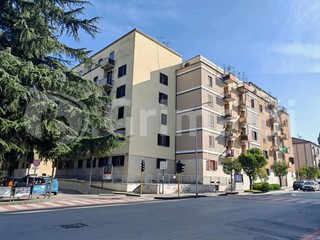 Quadrilocale in Vendita a Benevento, 135'000&euro;, 90 m²