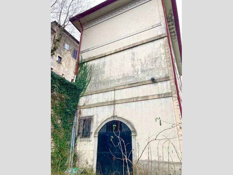 Appartamento in Vendita a Fiuggi, 95'000&euro;, 100 m²