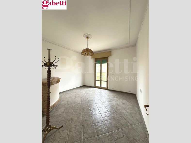 Quadrilocale in Vendita a Monteroni d'Arbia, 157'000&euro;, 89 m², con Box