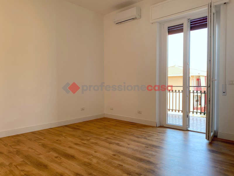 Quadrilocale in Affitto a Aci Castello, 800&euro;, 100 m², arredato