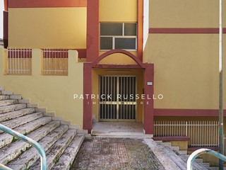 Appartamento in Vendita a Gela, 145'000&euro;, 184 m²