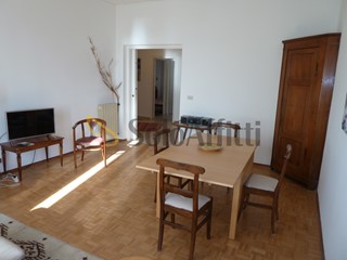 Appartamento in Affitto a Sanremo, 1'500&euro;, 120 m², arredato, con Box