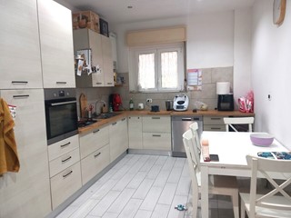 Trilocale in Vendita a Castel Madama, 115'000&euro;, 84 m²