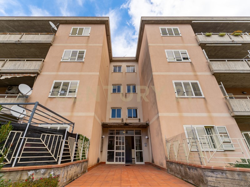 Appartamento in Vendita a Valverde, 185'000&euro;, 140 m², con Box