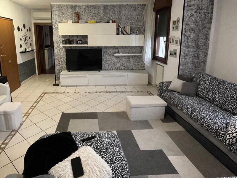 Trilocale in Vendita a Salsomaggiore Terme, 155'000&euro;, 145 m²