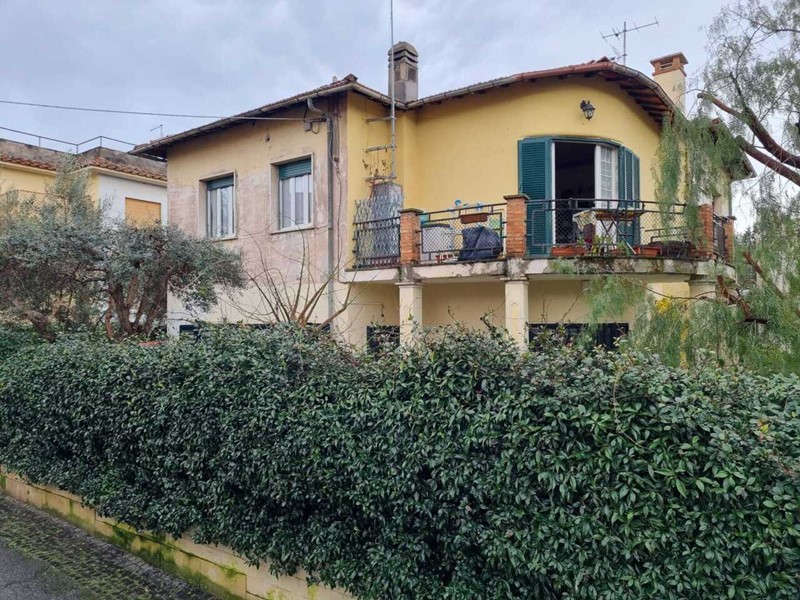 Appartamento in Vendita a Grottaferrata, 430'000&euro;, 120 m²