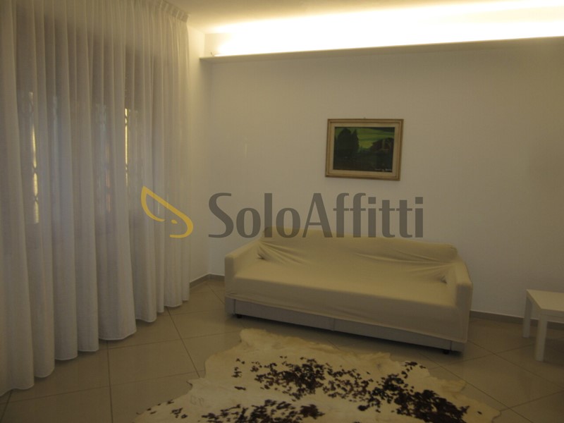 Quadrilocale in Affitto a Sesto Fiorentino, zona Neto, 1'500&euro;, 105 m², arredato