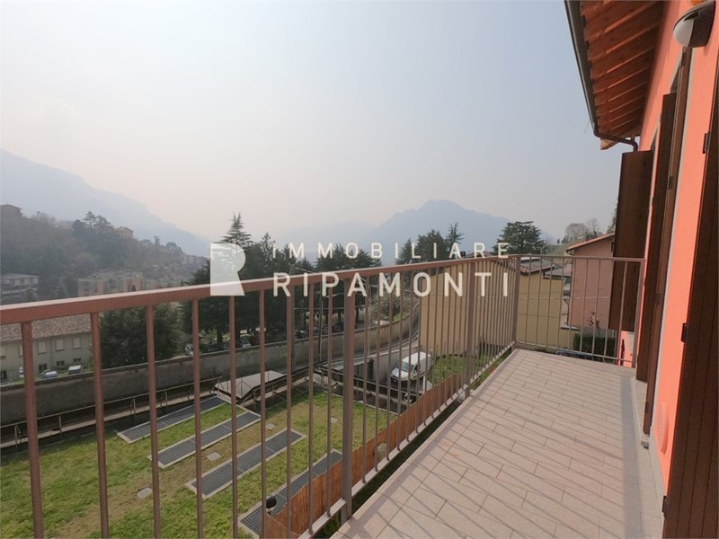 Trilocale in Affitto a Lecco, 1'000&euro;, 95 m²