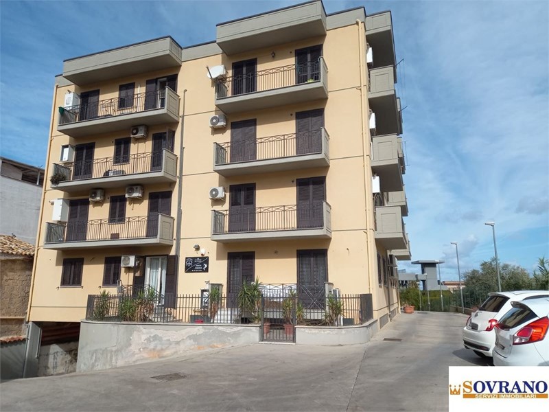 Quadrilocale in Vendita a Carini, 140'000&euro;, 90 m²