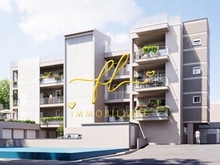 Trilocale in Vendita a Cecina, 255'000&euro;, 70 m², con Box