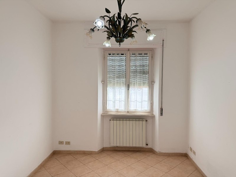 Quadrilocale in Vendita a Cascina, zona San Frediano a Settimo, 125'000&euro;, 75 m², arredato