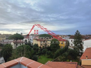 Attico in Vendita a Pisa, 495'000&euro;, 165 m², arredato