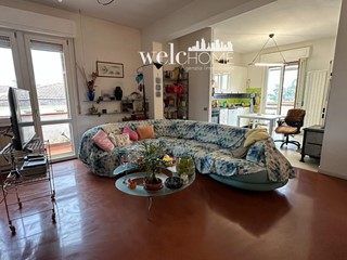 Quadrilocale in Vendita a Campi Bisenzio, 269'000&euro;, 113 m², con Box