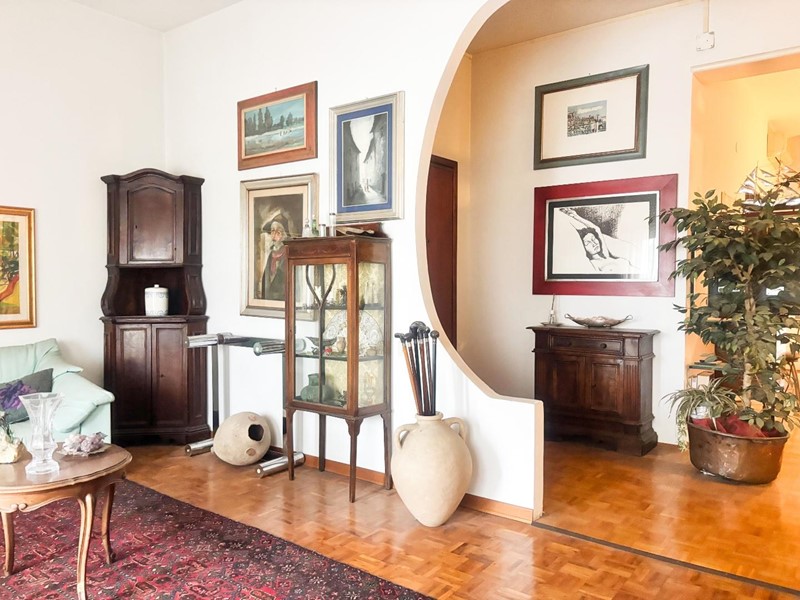 Appartamento in Vendita a Empoli, 245'000&euro;, 112 m², con Box