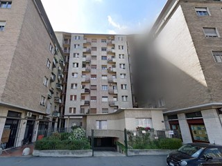 Trilocale in Vendita a Milano, 87'000&euro;, 49 m²