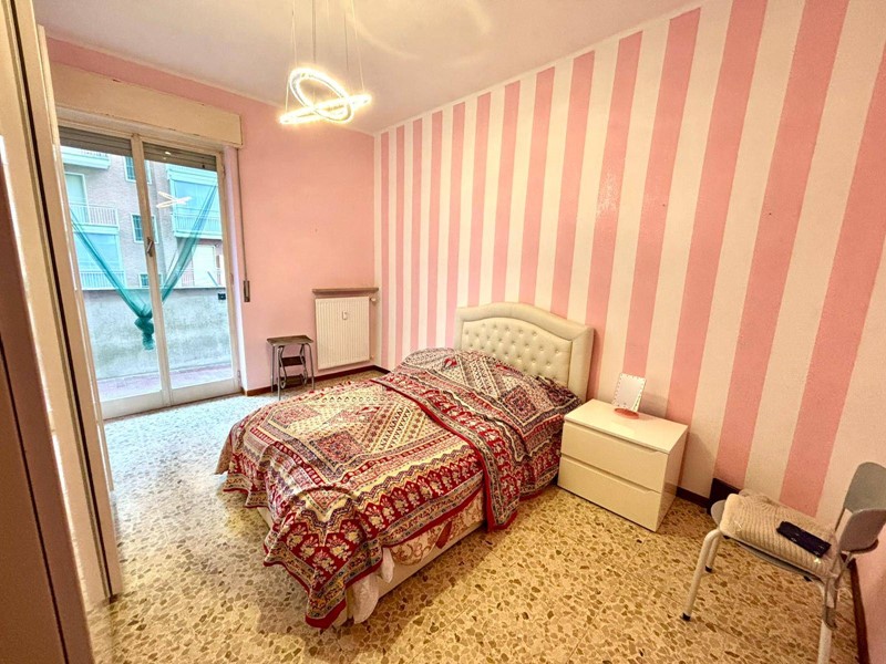 Quadrilocale in Vendita a Alessandria, 95'000&euro;, 90 m²