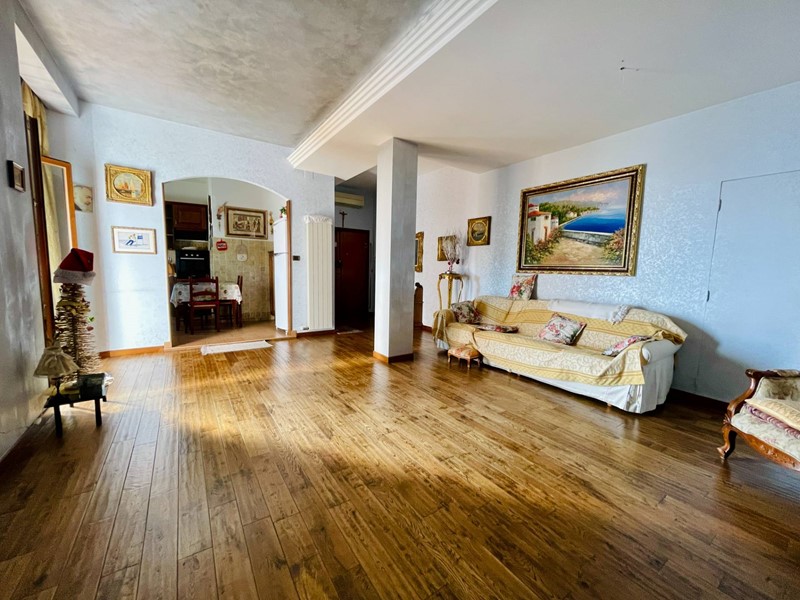 Quadrilocale in Vendita a Civitanova Marche, 255'000&euro;, 120 m²