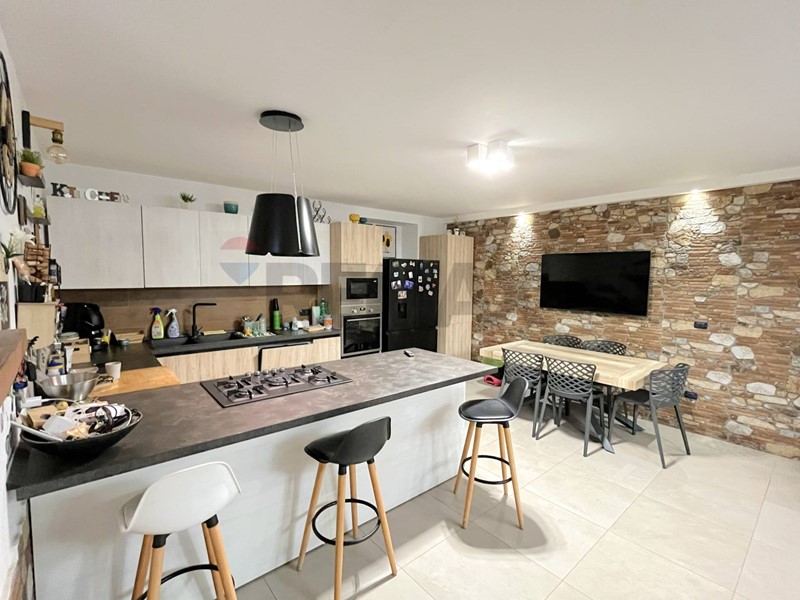 Quadrilocale in Vendita a Pozzuoli, 219'000&euro;, 125 m²