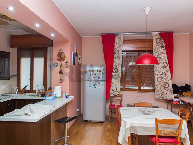 Appartamento in Vendita a Fiumefreddo di Sicilia, 85'000&euro;, 110 m²