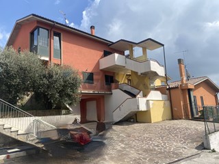 Trilocale in Vendita a Recanati, 180'000&euro;, 100 m²