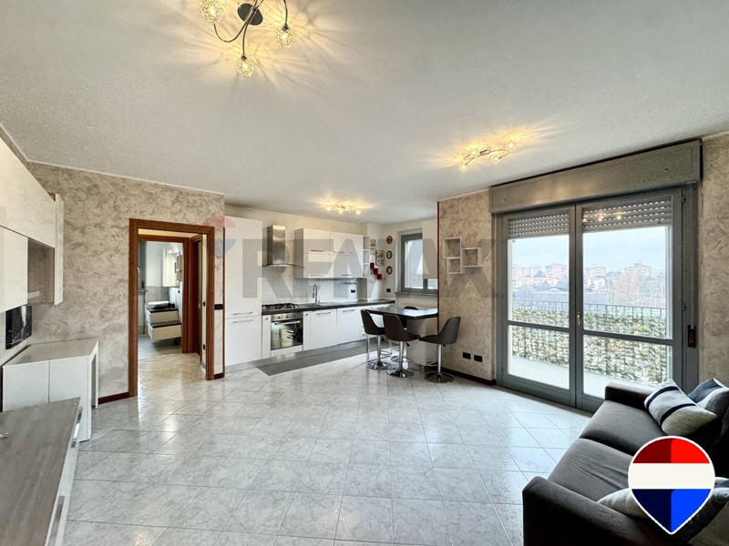 Bilocale in Vendita a Milano, 275'000&euro;, 65 m²