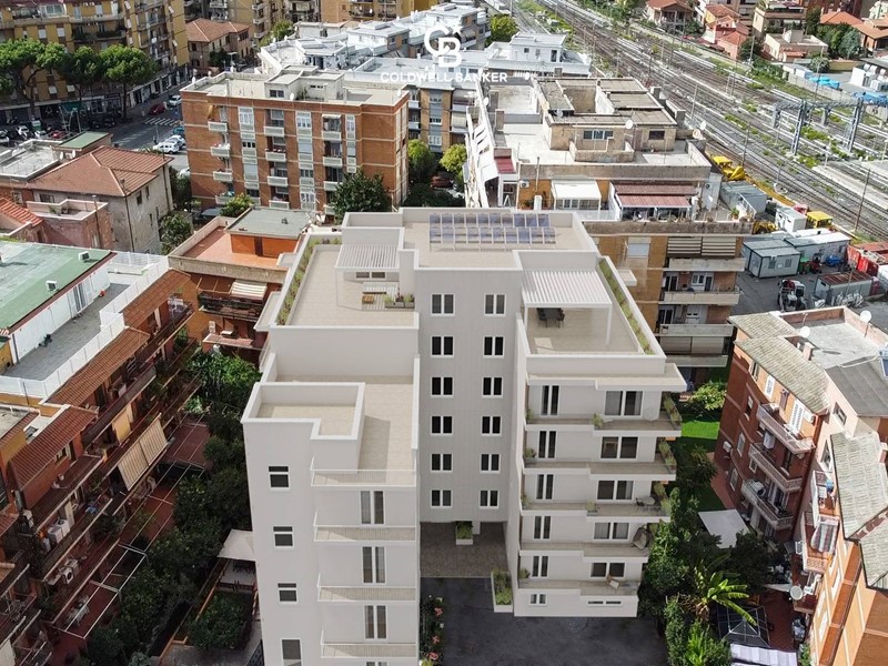 Appartamento in Vendita a Ciampino, 1'500'000&euro;, 2000 m²