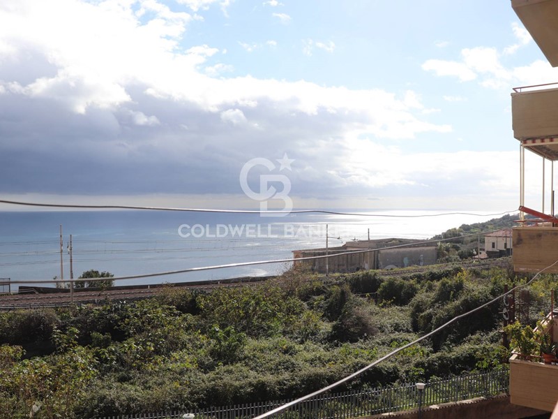 Trilocale in Vendita a Acireale, 109'000&euro;, 98 m²