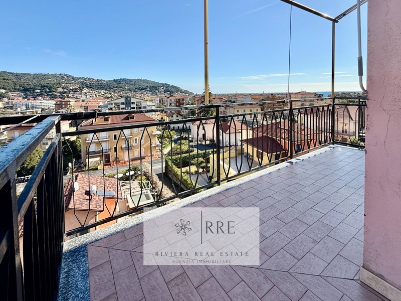 Trilocale in Vendita a Andora, 180'000&euro;, 83 m²