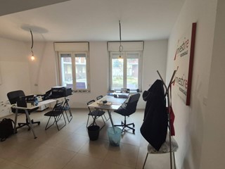 Trilocale in Vendita a Piacenza, 210'000&euro;, 82 m²