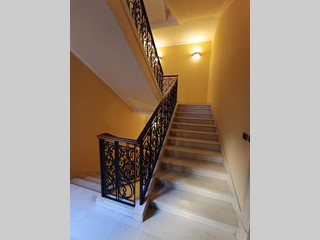 Appartamento in Affitto a Modena, 1'800&euro;, 140 m²