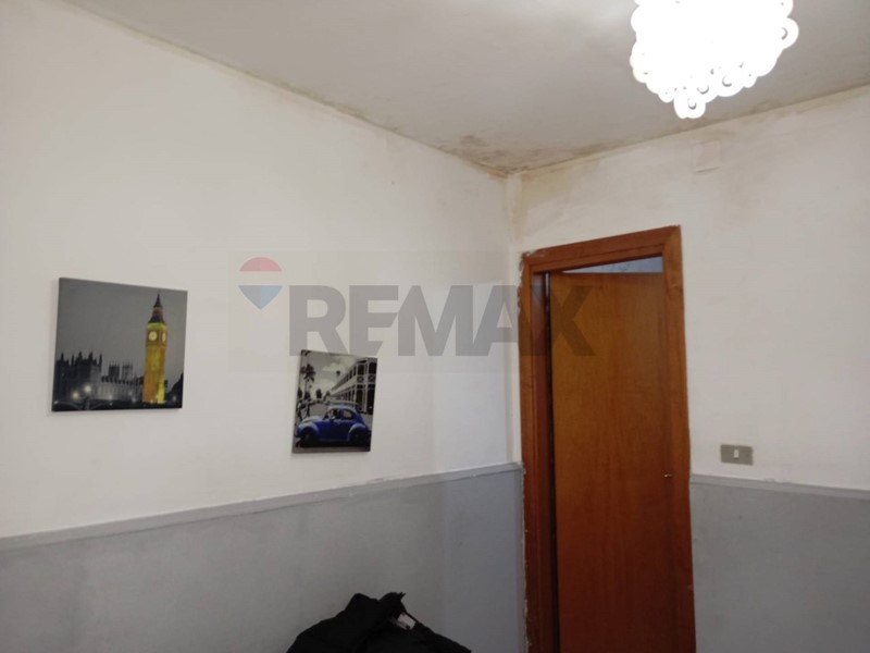 Appartamento in Vendita a Catania, 99'900&euro;, 100 m²