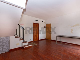 Trilocale in Vendita a Catania, 75'000&euro;, 117 m²